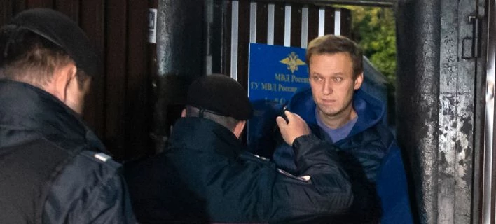 Ρωσία: Ο Ναβάλνι συνελήφθη εκ νέου την ώρα… της αποφυλάκισής του